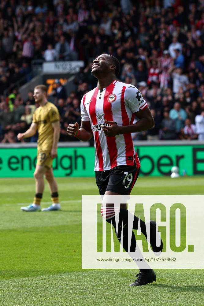 Premier League: Brentford v Crystal Palace LONDON, UK - 17th May 2026: Dango Ouattara of Brentford celebrates scoring his side s first goal during the Premier League match between Brentford FC and Crystal Palace FC at Gtech Community Stadium London Gtech Community Stadium England United Kingdom