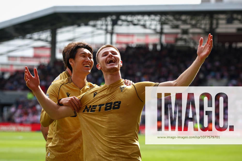 Premier League: Brentford v Crystal Palace LONDON, UK - 17th May 2026: Adam Wharton of Crystal Palace celebrates with team mates after scoring his side s second goal during the Premier League match between Brentford FC and Crystal Palace FC at Gtech Community Stadium London Gtech Community Stadium England United Kingdom