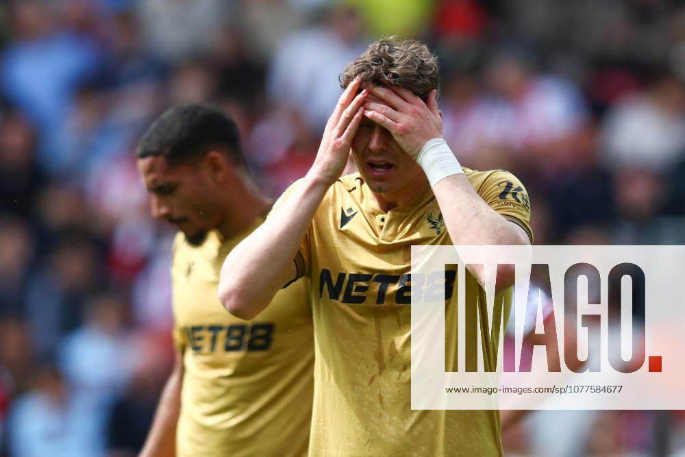 Premier League: Brentford v Crystal Palace LONDON, UK - 17th May 2026: Jorgen Strand Larsen of Crystal Palace reacts during the Premier League match between Brentford FC and Crystal Palace FC at Gtech Community Stadium London Gtech Community Stadium England United Kingdom