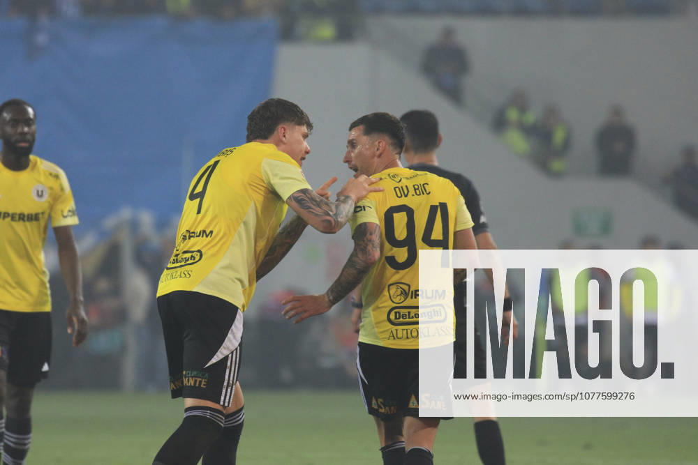 Craiova, Romania, Superliga Season 2025-2026, Play-Off, Stage 9, Universitatea Craiova vs FC Universitatea Cluj, Ion Oblemenco stadium, Craiova, Romania 94 Ovidiu Bic and 4 Andrei Coubis fight after recieving a goal