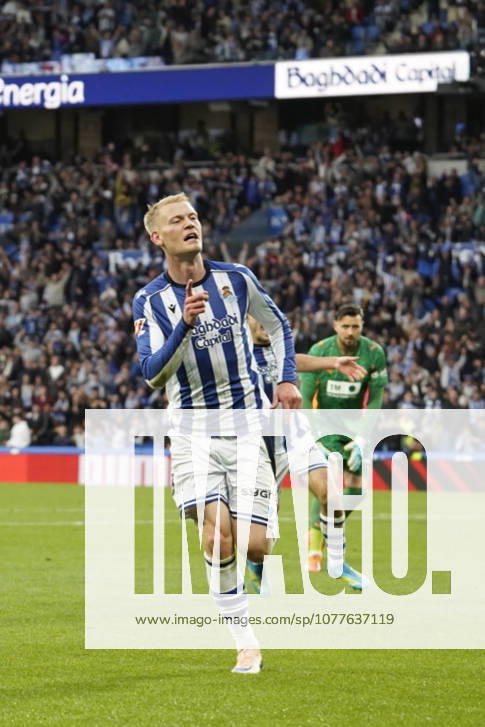 Orri Oskarsson of Real Sociedad celebrating his goal seen during LaLiga EA Sports game between teams of Real Sociedad and Valencia CF (Mickael Ducint Ball Raw Images) San Sebastian Estadio Anoeta Spain