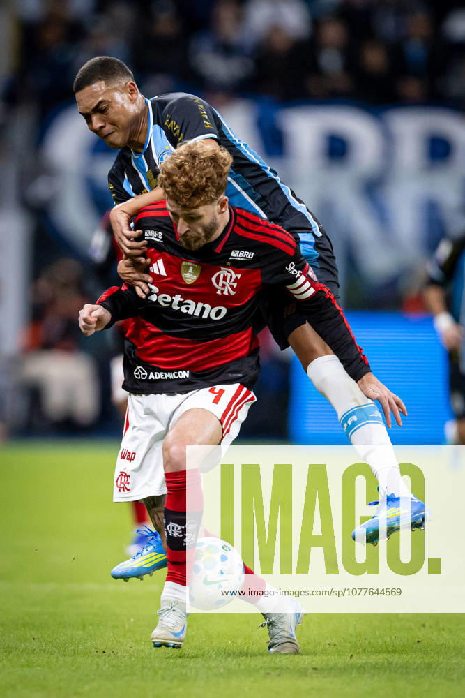 Porto Alegre, Brazil May 10 Carlos Vinicius of Gremio L battles for the ball with Leo Pereira of Flamengo L during the Campeonato Brasileiro Serie A match between Gremio and Flamengo at Arena do Gremio on May 10, 2026 in Porto Alegre, Brazil Photo by Richard Ducker Eurasia Sport Images Porto Algre Arena do Gremio Rio Grande do Sul Brazil
