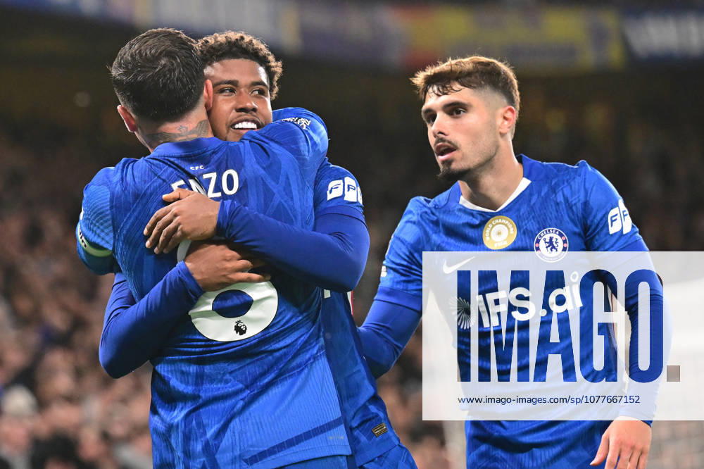 Chelsea v Tottenham Hotspur, Premier League GOAL Chelsea midfielder Andrey Santos (17) scores a goal and celebrates with Chelsea midfielder Enzo Fernandez (8) and Chelsea forward Pedro Neto (7) 2-0 during the Premier League match between Chelsea and Tottenham Hotspur at Stamford Bridge, London, UK on 19 May 2026. London Stamford Bridge Greater London UK Editorial use only DataCo restrictions apply See www.football-dataco.com ,