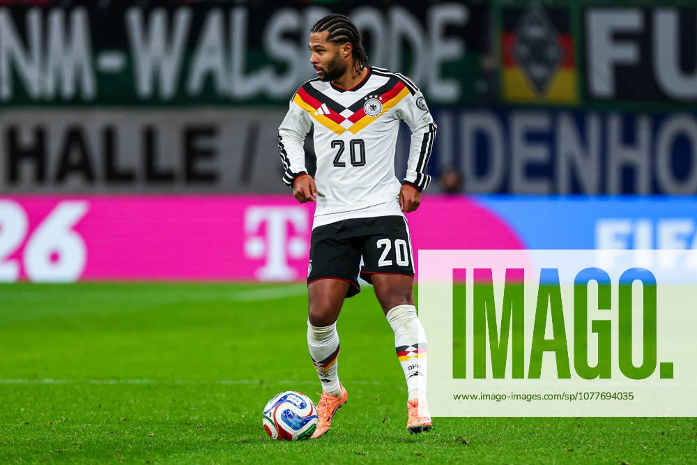 UEFA European Qualifiers World Cup Qualifiers 25 26 Germany Slovakia on 17 11 2025 at the Red Bull Arena in Leipzig Serge Gnabry Germany 20 on the ball MH