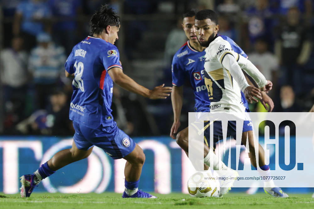 Pedro Vite 45 of Pumas UNAM is pressured by Luka Romero 18 of Cruz Azul during the final first leg match between Cruz Azul and Pumas UNAM as part of the Torneo Clausura 2026 Liga MX at Estadio Ciudad de los Deportes on May 21, 2026 in Mexico City, Mexico. Mexico City Mexico - ZUMAe321 20260521_zsa_e321_074