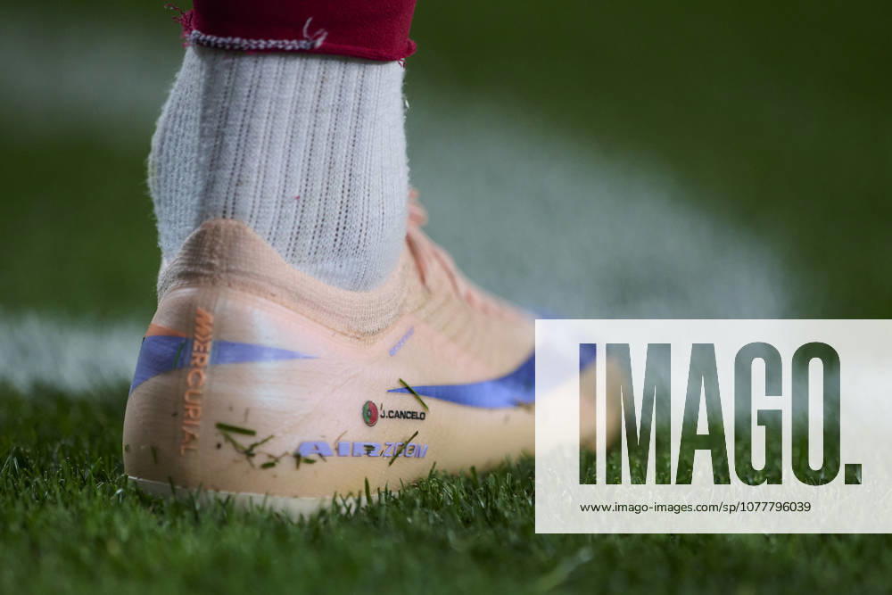 Valencia CF v FC Barcelona, Barca - LaLiga EA Sports VALENCIA, SPAIN - MAY 23: Shoes of Joao Cancelo of FC Barcelona during to the LaLiga EA Sports match between Valencia CF and FC Barcelona at Estadio Mestalla on May 23, 2026 in Valencia, Spain. (Photo by Francisco Macia Photo Players Images Magara Press) Valencia Estadio Mestalla Spain
