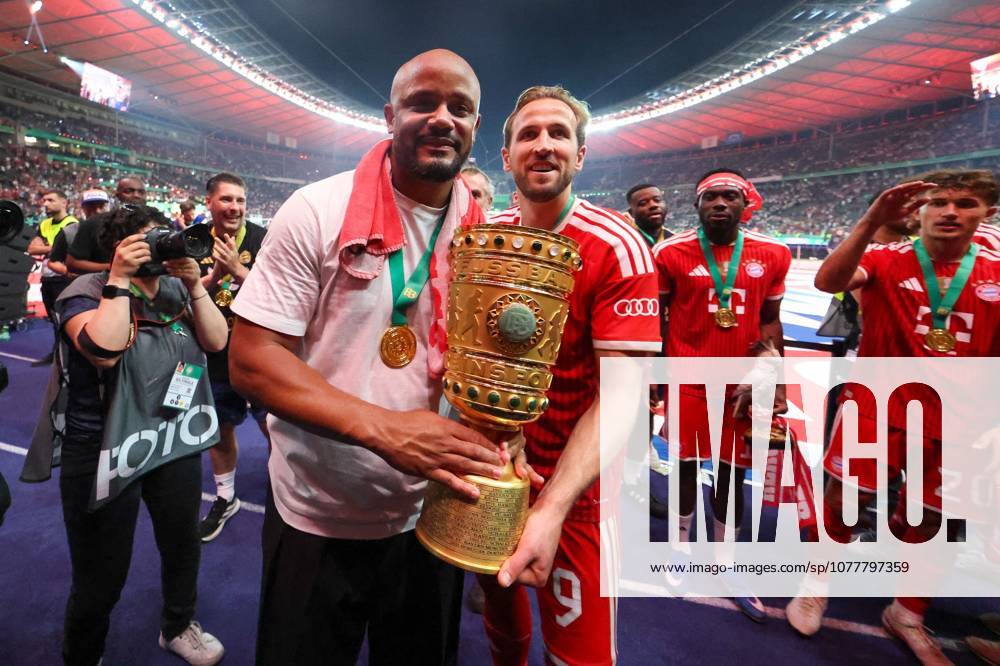 Head Coach Vincent Kompany FC Bayern Muenchen , Harry Kane 9 FC Bayern Muenchen , holds the DFB Cup in his hands, FC Bayern Muenchen vs VfB Stuttgart, Football, 83 DFB Cup Final, 23 05 2026 DFL DFB regulations prohibit any use of photographs as image sequences and or quasi video Berlin Berlin Germany