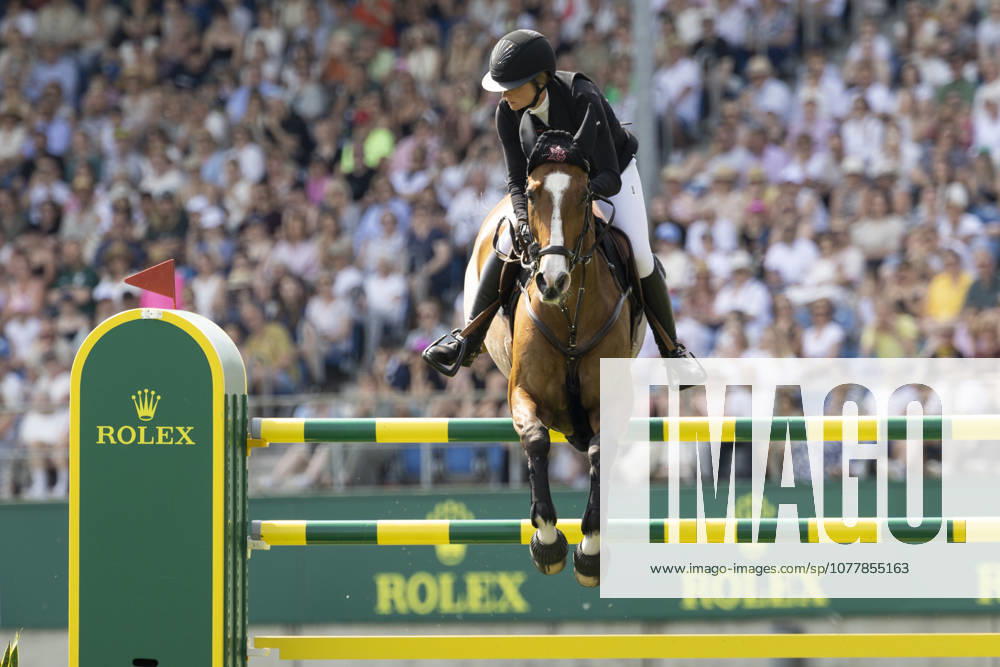 Sophie HINNERS GER on Iron Dames Singclair, in the jump, at the finish jump, action, in the jump-off, jumping S6 ROLEX Grand Prix, Part of the ROLEX Grand Slam of Show Jumping, Der grosse Preis von Aachen, jumping competition with two rounds and jump-off, CSI5, on 24 05 2026, World Equestrian Festival, TSCHIO Aachen 2026 from 22 24 05 2026 in Aachen Germany Â