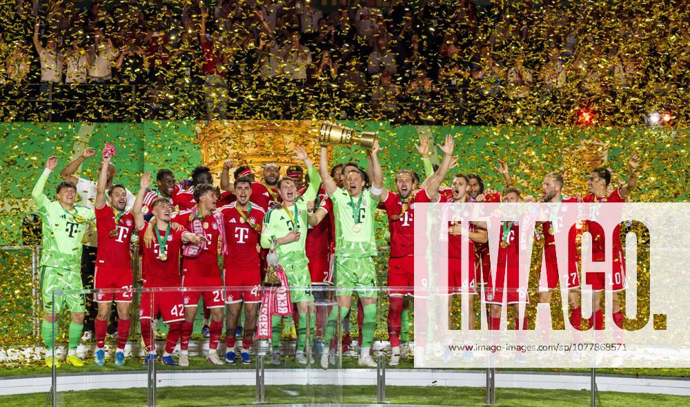 Soccer, Men, Season 2025 2026, 83 DFB Cup Final, FC Bayern Munich VfB Stuttgart 3 0 , Winner photo FC Bayern, Goalkeeper Manuel Neuer Bayern Munich with trophy, 23 05 2026,