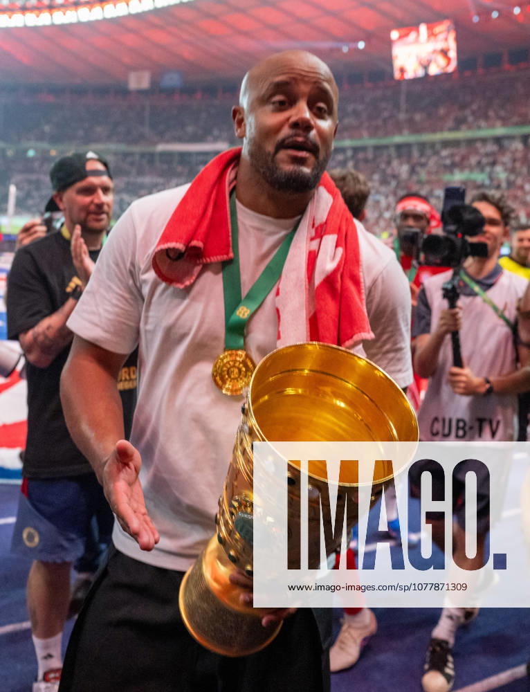 Soccer, Men, Season 2025 2026, 83 DFB Cup Final, FC Bayern Munich VfB Stuttgart 3 0 , Coach Vincent Kompany Bayern Munich , Lap of honor with trophy, cheering after the final whistle, 23 05 2026,