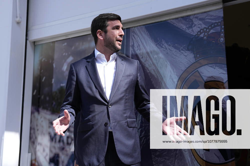 Enrique Riquelme attends the Media during the opening of his new campaign headquarters for his candidacy for the presidency of Real Madrid next to Bernabeu stadium on May 25, 2026, in Madrid, Spain. Madrid Spain - ZUMAa181 20260525_zaa_a181_006