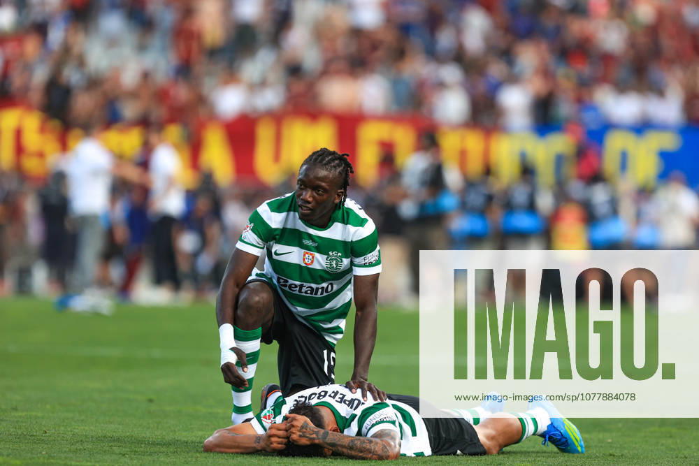 Sporting CP v Toreense - Taca De Portugal 2025 26 Luis Suarez and Souleymane Faye of Sporting CP appear disappointed after losing the Portuguese Cup Final at the end of the Taca De Portugal 2025 26 match between Sporting CP and SCU Torreense at Estadio Nacional do Jamor on May 24, 2026, in Lisbon, Portugal. Lisbon Lisbon Portugal