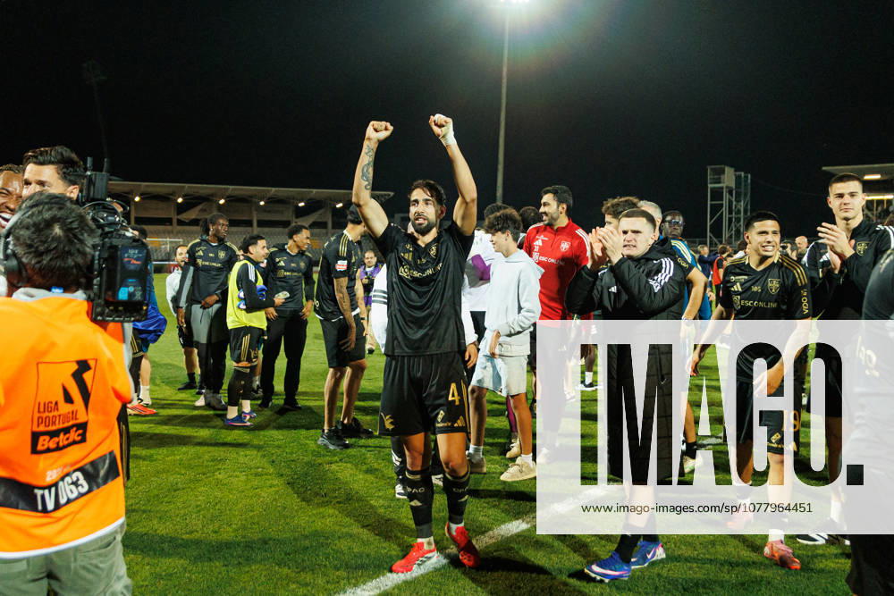 Joao Goulart and Casa Pia team celebrating after wining the game seen during Liga Portugal 25 26 play off game between teams of SCU Torreense and Casa Pia AC at Estadio Municipal de Rio Maior (Luis Loureiro Ball Raw Images PT) Rio Maior Estadio Municipal de Rio Maior Portugal