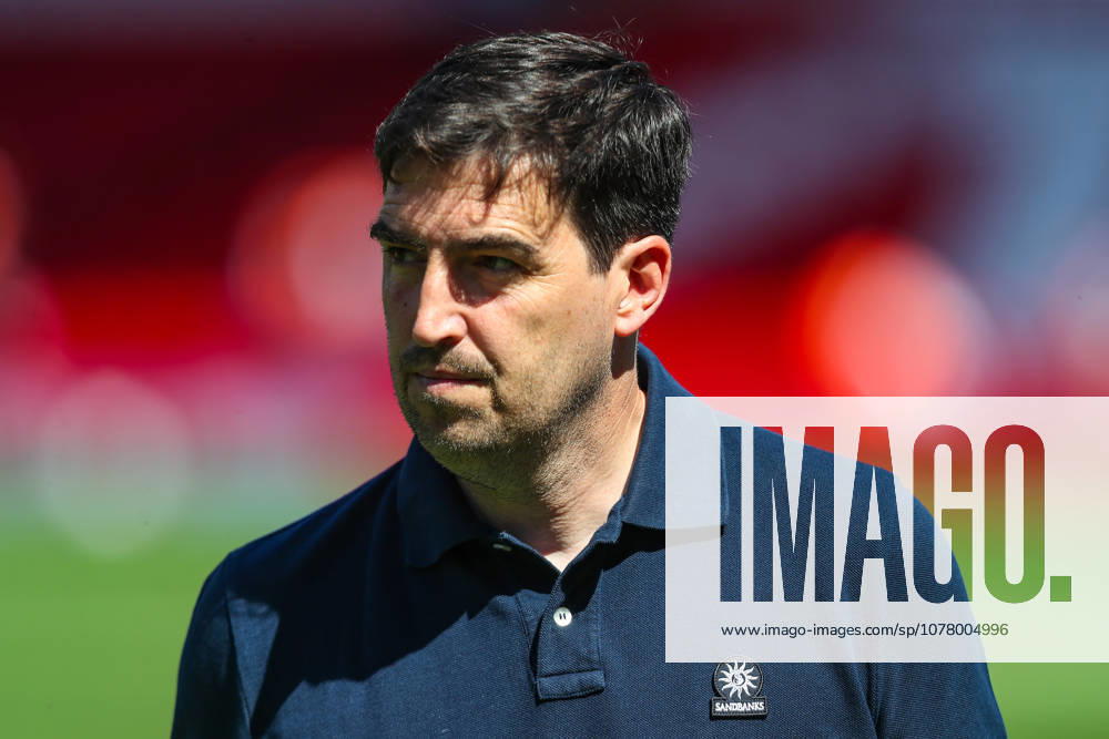 Nottingham Forest v AFC Bournemouth, Premier League AFC Bournemouth Manager Andoni Iraola Inspects the pitch during the Nottingham Forest v AFC Bournemouth Premier League match at the City Ground, West Bridgford, England on 23 May 2026 Credit: Lee Keuneke Every Second Media Editorial use only. All images are copyright Every Second Media Limited. No images may be reproduced without prior permission. All rights reserved. Premier League and Football League images are subject to licensing agreements with Football DataCo Limited. see https: www.football-dataco.com