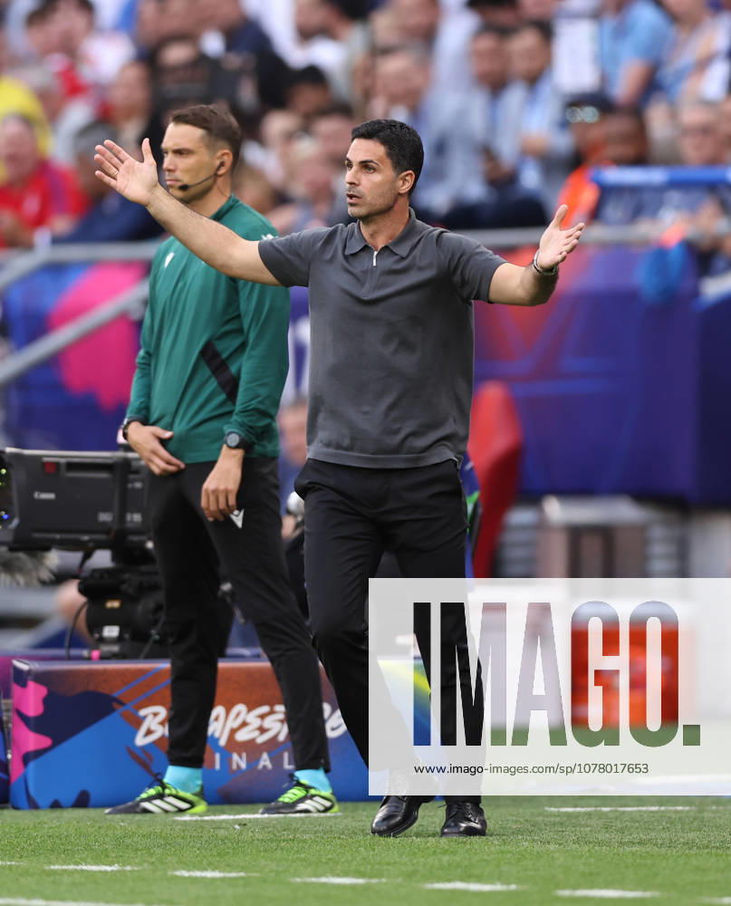 Budapest, Hungary, 30th May 2026. Mikel Arteta manager of Arsenal look son during the Paris Saint Germain vs Arsenal UEFA Champions League Final match at Puskas Arena, Budapest. Picture credit should read: David Klein Sportimage . SPI_074_DK_PSG_Arsenal SPI-4828-0073