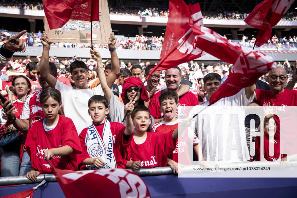 Football: Finale EUFA Champions League 2025-2026 - Paris Saint Germanin (PSG) V Arsenal - Puskas Arà na de Budapest Hongrie - 30 05 2026 Ambiance avec les supporters de l à quipe de Arsenal