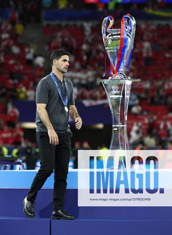 Budapest, Hungary, 30th May 2026. Mikel Arteta manager of Arsenal walks past the trophy during the Paris Saint Germain vs Arsenal UEFA Champions League Final match at Puskas Arena, Budapest. Picture credit should read: David Klein Sportimage . SPI_194_DK_PSG_Arsenal SPI-4828-0192