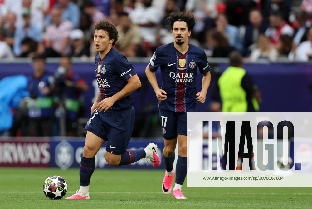 Joao Neves - Vitinha , PSG Paris Saint Germain-Arsenal Champions League Finale , Fußball , in dem Puskas Arena Stadion , in Budapest , Ungarn . Mai 30 , 2026 . Photo by: Davide Elias IPA Photo Pressefoto DENL