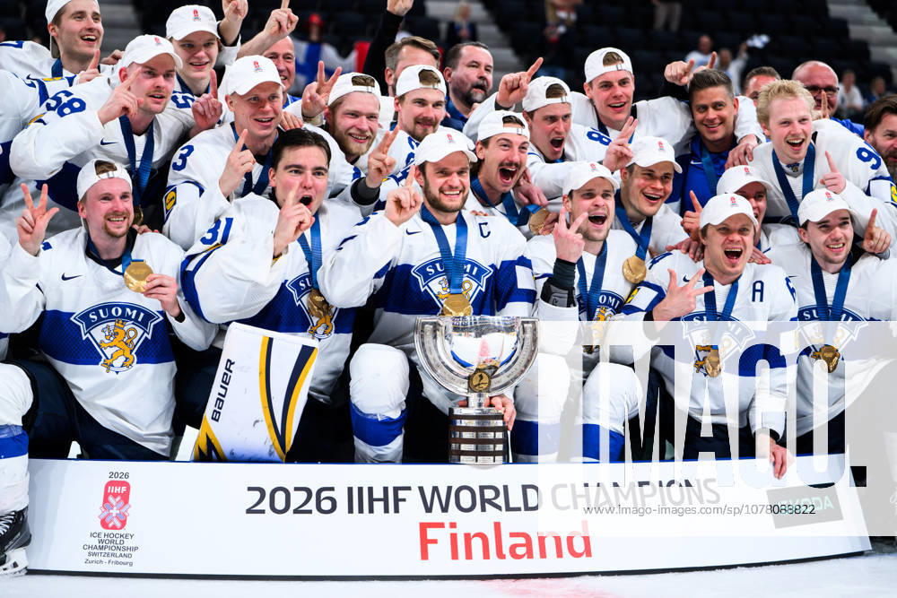 Players of Finland celebrate with the trophy after the 2026 IIHF Ice Hockey World Championship final between Switzerland and Finland on May 31, 2026 in Zürich Photo Jesper Zerman BILDBYRAN kod JZ JZ0742 ishockey ice hockey ishockey vm 2026 vm 2026 iihf world championship final switzerland schweiz finland bbeng jubel