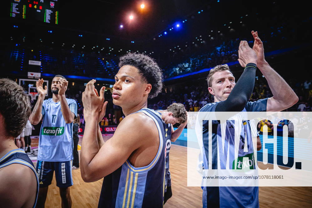 Basketball Berlin 01 06 2026 Season 2025 2026 EasyCredit BBL 1 Bundesliga Men, Men Playoffs Semi-Final Game 2 Alba Berlin BMA365 Bamberg Baskets Alba Wins Cheers Jack Kayil Alba Berlin, No 07 Justin Bean Alba Berlin, No 34