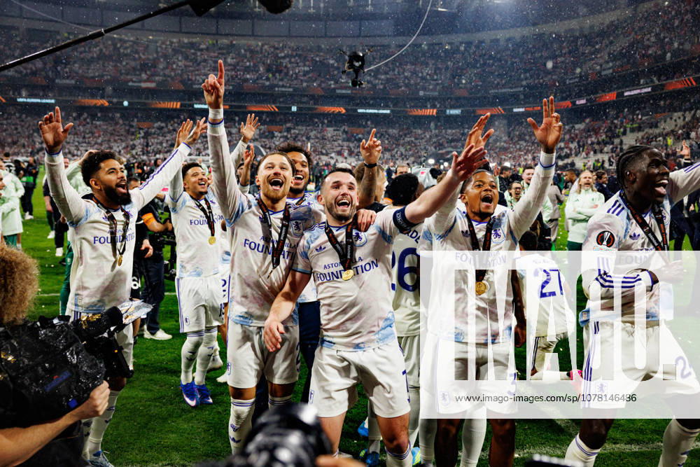 Matty Cash, John McGinn and Leon Bailey seen during the UEFA Europa League 2026 final game between teams of SC Freiburg and Aston Villa FC (Maciej Rogowski Ball Raw Images) Istanbul Besiktas Stadium Turkey