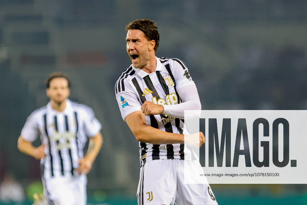 Juventus Dusan Vlahovic celebrates after scoring a goal for his team during the Serie A soccer match between Torino and Juventus at the Olimpic Stadium in Turin, Italy - Sunday, May 24, 2026. - Soccer .