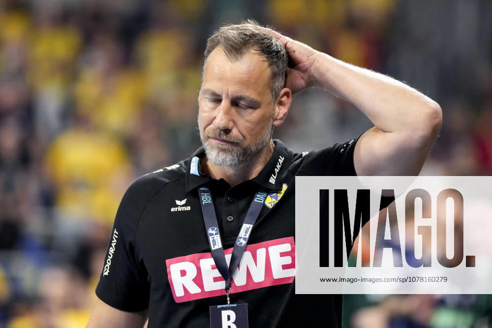 Maik Machulla coach, head coach, RNL , single picture, single photo, action, action, looking disappointed, disappointment, frustration, disappointed, pessimistic, 03 06 2026, Mannheim Germany , Handball, Bundesliga, Rhein Neckar Löwen TSV Hannover Burgdorf