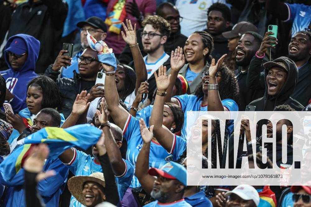 Fußball, Testspiel, DR Kongo - Dänemark #3 Congolese supporters pictured during a friendly soccer game between the national teams of DR Congo and Denmark, Wednesday 03 June 2026 in Liege, in preparation of the upcoming the 2026 World Cup. BRUNOxFAHY x175856069x
