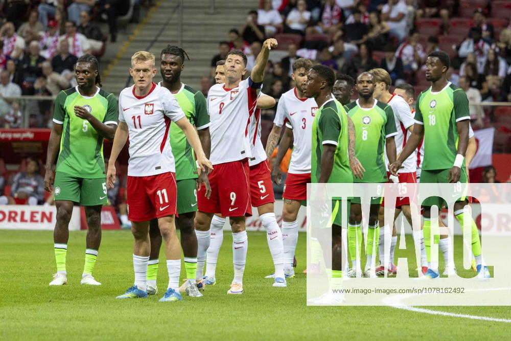 Poland - Nigeria 03.06.2026 football, Warsaw, PGE National Stadium, FIFA , friendly international game match Poland - Nigeria ( mecz towarzyski, pilka nozna, Polska - Nigeria ) image shows: Igoh Ogbu (L) Karol Swiderski (2L) Robert Lewandowski (9) photo Katarzyna Plewczynska Fotostyk