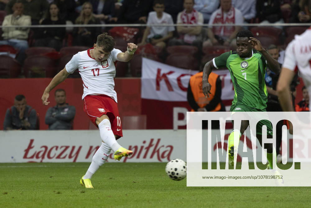 Poland - Nigeria 03.06.2026 football, Warsaw, PGE National Stadium, FIFA , friendly international game match Poland - Nigeria ( mecz towarzyski, pilka nozna, Polska - Nigeria ) image shows: Oskar Pietuszewski (L) Philip Otele (R) photo Katarzyna Plewczynska Fotostyk