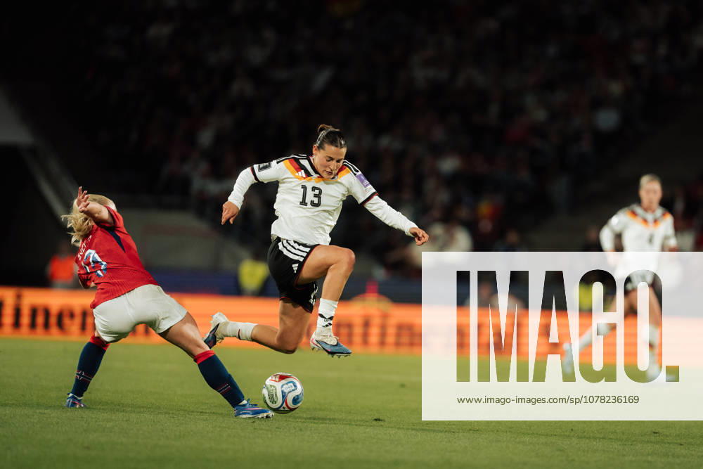 Women, Football, 2027 FIFA Women s World Cup qualification, Germany vs. Norway Carlotta Wamser ( 13 - Germany) jumping in a tackling with Thea Bjelde ( 13 - Norway) Cologne RheinEnergieStadion NRW Germany