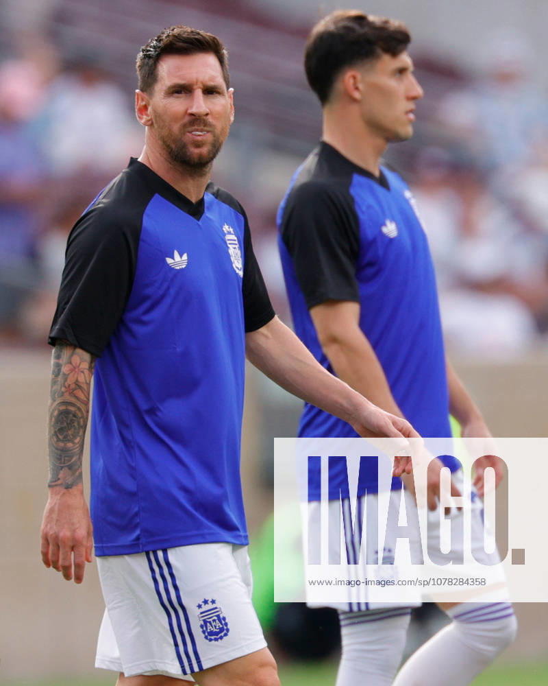 Argentina forward LIONEL MESSI (10) walks on the field before an International Friendly, Länderspiel, Nationalmannschaft soccer match between Argentina and Honduras at Kyle Field in College Station, TX, Saturday, June 6, 2026. Soccer 2026: Argentina 2:0 Honduras - ZUMAa325 20260606_zsa_a325_002