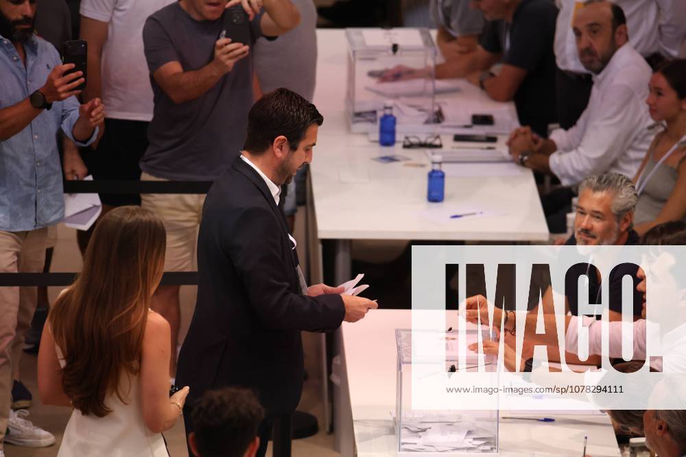 Enrique Riquelme during the Real Madrid presidential elections 2026. Voters approaching to cast their vote for Florentino Perez or Enrique Riquelme as the next president of Real Madrid at the Real Madrid City Basketball Pavilion, located in Valdebebas, on June 7, 2026 in Madrid. Especial Elecciones Real Madrid 900 Cordon Press 900 CordonxPress LOF - Especial Elecciones Real Madrid