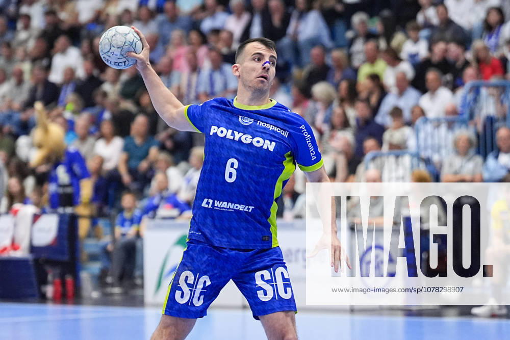 Handball, 1 HBL, VfL Gummersbach Rhein Neckar Löwen, Schwalbe Arena Milos Vujovic VfL Gummersbach, 6 at seven meters