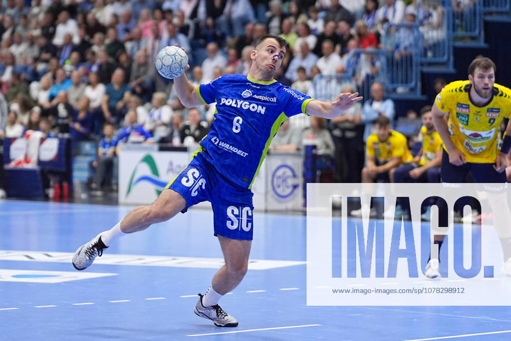 Handball, 1 HBL, VfL Gummersbach Rhein Neckar Löwen, Schwalbe Arena Milos Vujovic VfL Gummersbach, 6 at seven meters