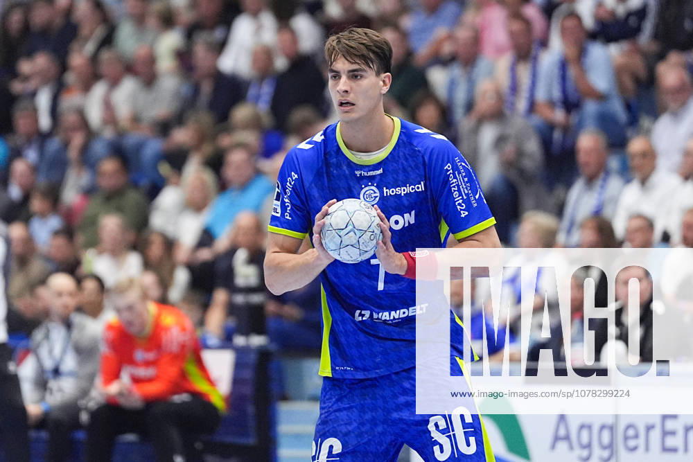 Handball, 1 HBL, VfL Gummersbach Rhein Neckar Löwen, Schwalbe Arena Julian Koester VfL Gummersbach, 7