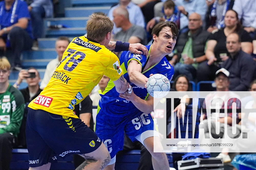 Handball, 1 HBL, VfL Gummersbach Rhein Neckar Löwen, Schwalbe Arena Edwin Aspenbaeck Rhein Neckar Loewen, 78 in duel against Miro Schluroff VfL Gummersbach, 15