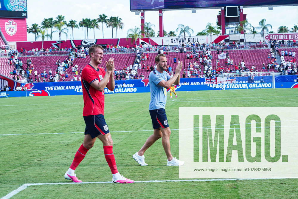 England v New Zealand in a friendly Florida Series Match, Tampa Bay, Florida Tampa Bay, Florida, USA, June 6, 2026, England players saluting fans during the 2026 FC Series at Raymond James Stadium.