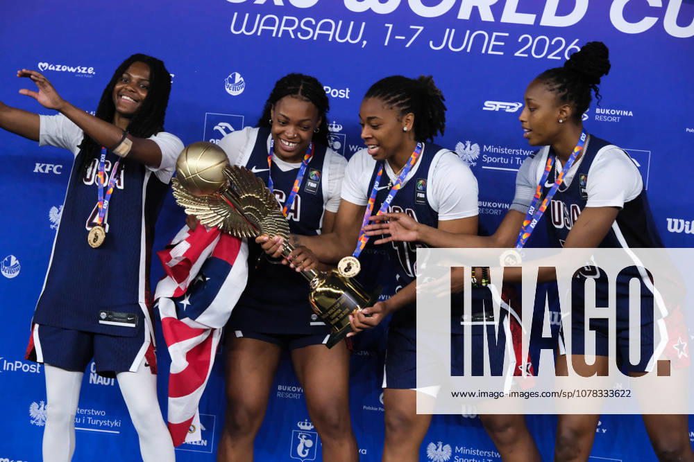 USA s MILAYSIA FULWILEY (4), MIKAYLAH WILLIAMS (12), SAHARA WILLIAMS (6), and JOYCE EDWARDS (13) celebrate with their women s 1st place medals and the world champions trophy during the prize ceremony at the conclusion of the 2026 FIBA 3x3 Basketball World Cup in Warsaw, Poland. Warsaw Poland - ZUMAk204 20260607_zip_k204_084