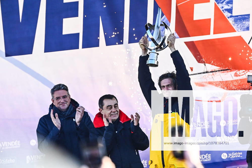 Les Sables D olonne, Pays De La Loire, France: This photo taken on January 14, 2025 in Les Sables d Olonne, in Western France, shows Charlie Dalin winning the Vendee Globe 2024-2025. Charlie Dalin Wins The 2024-2025 VendŽE Globe - ZUMAh284 20250114_znp_h284_010