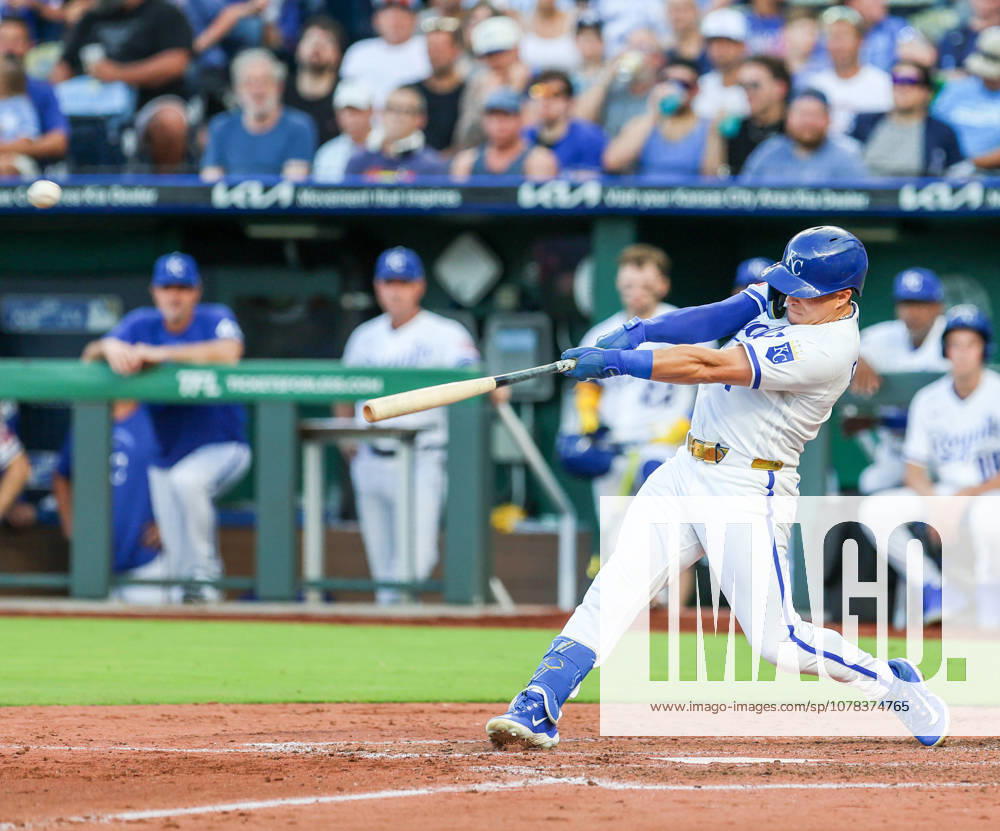Kansas City Royals outfielder Isaac Collins (1) at bat against the Texas Rangers at Kauffman Stadium in Kansas City, MO. CSM Kansas City United States - ZUMAc04_ 20260609_zma_c04_014