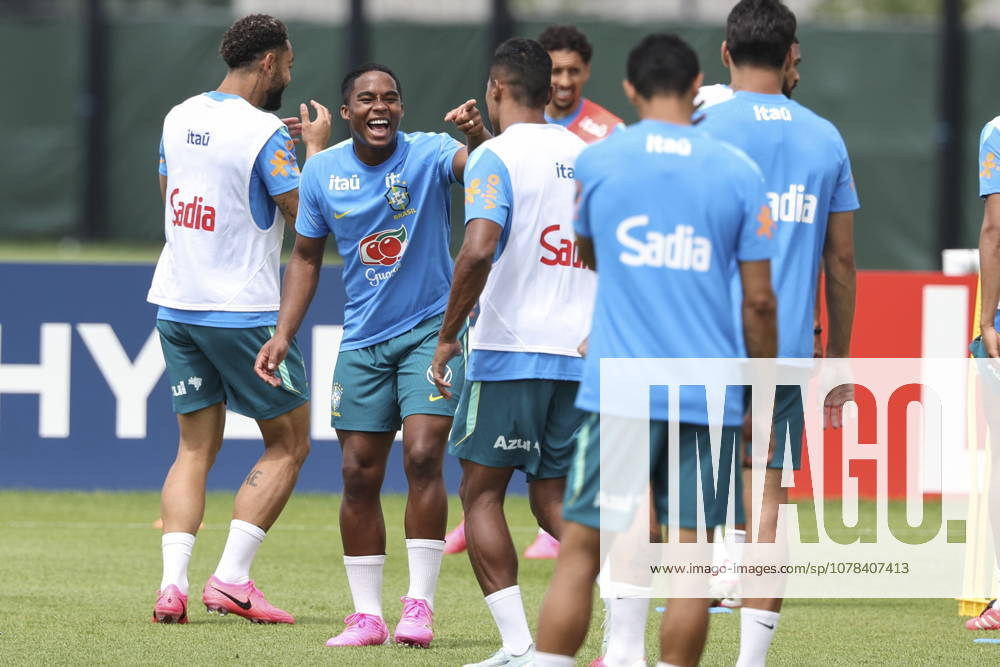 FIFA World Cup, WM, Weltmeisterschaft, Fussball 2026 - Brazil training session Endrick (CL) of Brazil reacts during a training session of the national soccer team for the FIFA World Cup 2026 at Columbia Park in Morristown, New Jersey, USA, 11 June 2026. Morristown United States