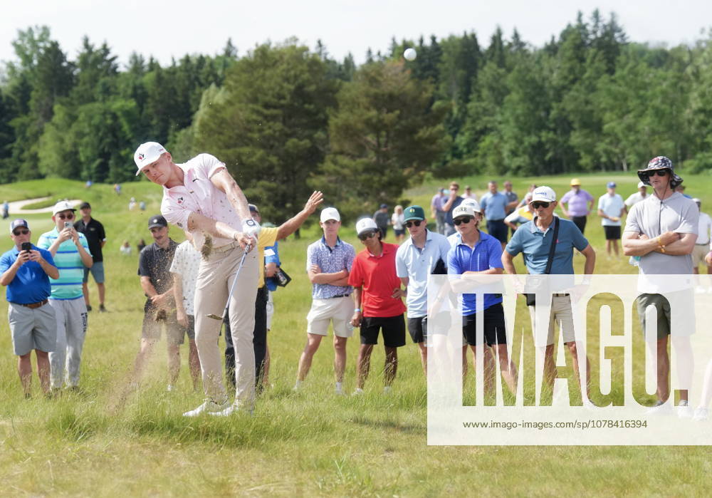 Justin Matthews of Little Britain, Ont., hits a shot from the deep rough on the eighth fairway during the Canadian Open in Caledon, Ont., on Thursday, June 11, 2026. Canada News - June 11, 2026 - ZUMAc35_ 20260611_zaf_c35_161