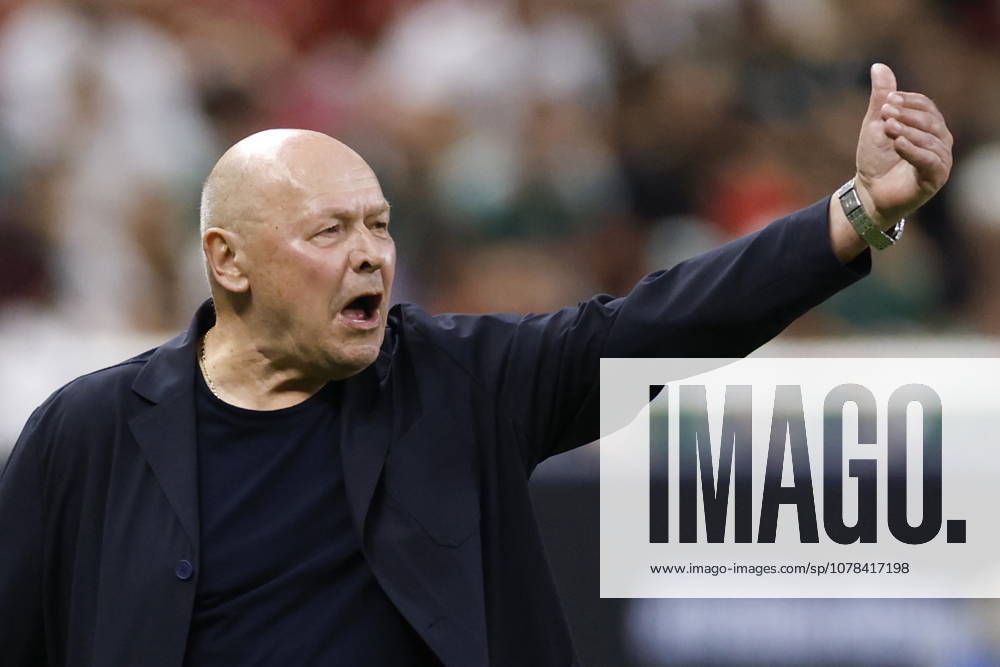 FIFA World Cup, WM, Weltmeisterschaft, Fussball 2026 - Group A - South Korea vs Czechia Czechia head coach Miroslav Koubek gives instructions during the FIFA World Cup 2026 Group A match between South Korea and Czechia in Guadalajara, Mexico, 11 June 2026. GUADALAJARA Mexico