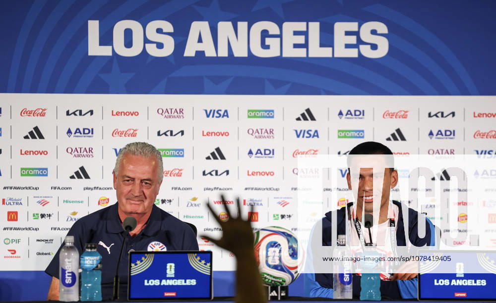 (260612) -- LOS ANGELES, June 12, 2026 -- Gustavo Alfaro (L), head coach of Paraguay, and Diego Gomez, player of Paraguay attend the press conference, PK, Pressekonferenz ahead of the group stage match between the United States and Paraguay at the FIFA World Cup, WM, Weltmeisterschaft, Fussball 2026, at Los Angeles Stadium in Los Angeles, the United States, on June 11, 2026. ) (SP)U.S.-LOS ANGELES-FOOTBALL-FIFA WORLD CUP-PRESS CONFERENCE-USA VS PRY BaixXuefei