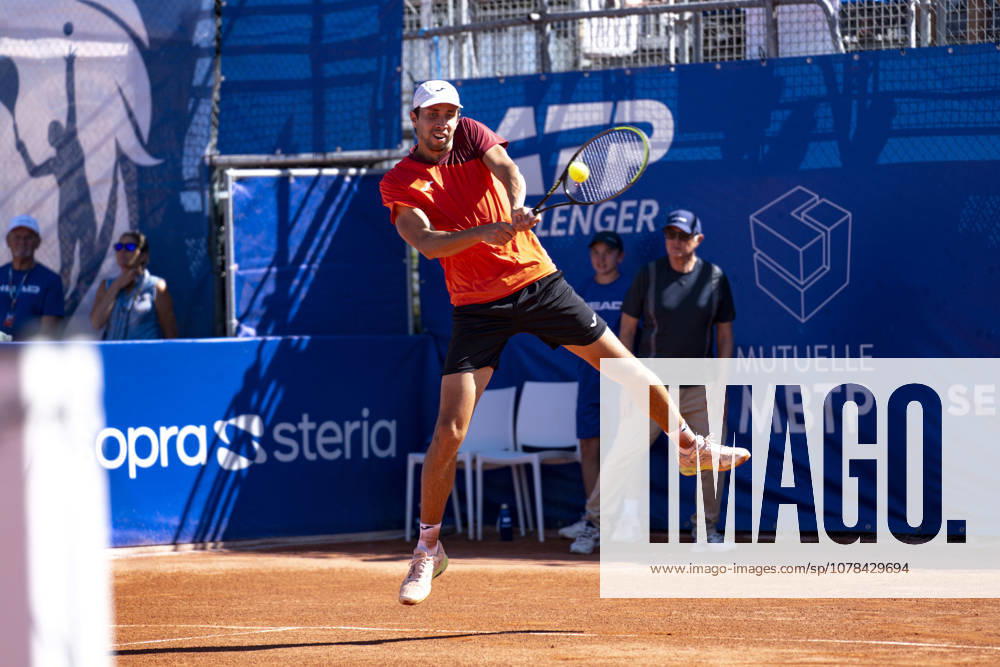TENNIS : Open Sopra Steria - Lyon Villeurbanne 12 06 2026 Le colombien Daniel Elahi GALAN affronte le belge Kimmer COPPEJANS en 1 4 de finale du tournoi de tennis ATP, Tennis Herren Challenger Tour, Open Sopra Steria à Lyon-Villeurbanne, le 12 06 2026. Photo Sandrine Thesillat PsNewZ