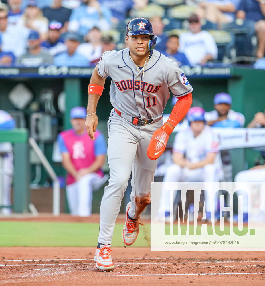 Houston Astros outfielder Cam Smith (11) scores in the 1st inning against the Kansas City Royals at Kauffman Stadium in Kansas City, MO. CSM MLB, Baseball Herren, USA 2026:Astros Vs Royals June 12 - ZUMAc04_ 20260613_zma_c04_034