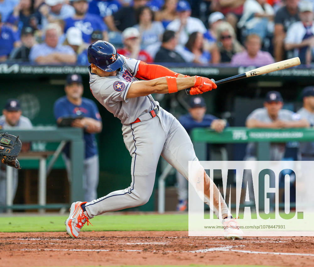 Houston Astros outfielder Cam Smith (11) at bat in the 2nd inning against the Kansas City Royals at Kauffman Stadium in Kansas City, MO. CSM MLB, Baseball Herren, USA 2026:Astros Vs Royals June 12 - ZUMAc04_ 20260613_zma_c04_042