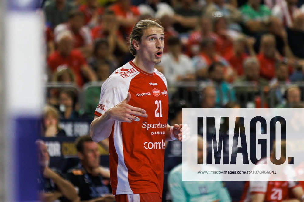 Juri KNORR Aalborg Handbold, 21 gesture, gestures, gives instructions, action GER, Aalborg Handbold vs FC Barcelona, handball, TruckScout24 EHF FINAL4 2026, semi-final, match time 2025 2026, 13 06 2026, GER, Aalborg Handbold vs FC Barcelona, handball, TruckScout24 EHF FINAL4 2026, semi-final, match time 2025 2026, 13 06 2026, Cologne