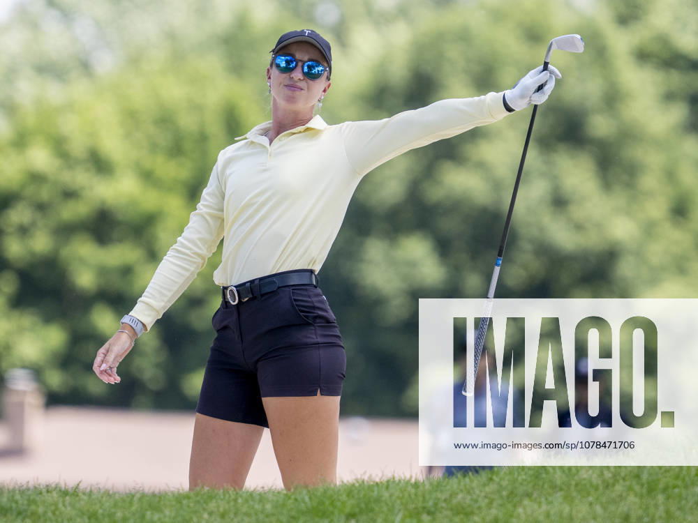 MIDLAND, MI - JUNE 13: Polly Mack signals to the crowd after hitting the ball during round three of the LPGA, Golf Damen Dow Championship on June 13, 2026, at Midland Country Club in Midland, Michigan. (Photo by Joseph Weiser Icon Sportswire) GOLF: JUN 13 LPGA Dow Championship Icon2606130333